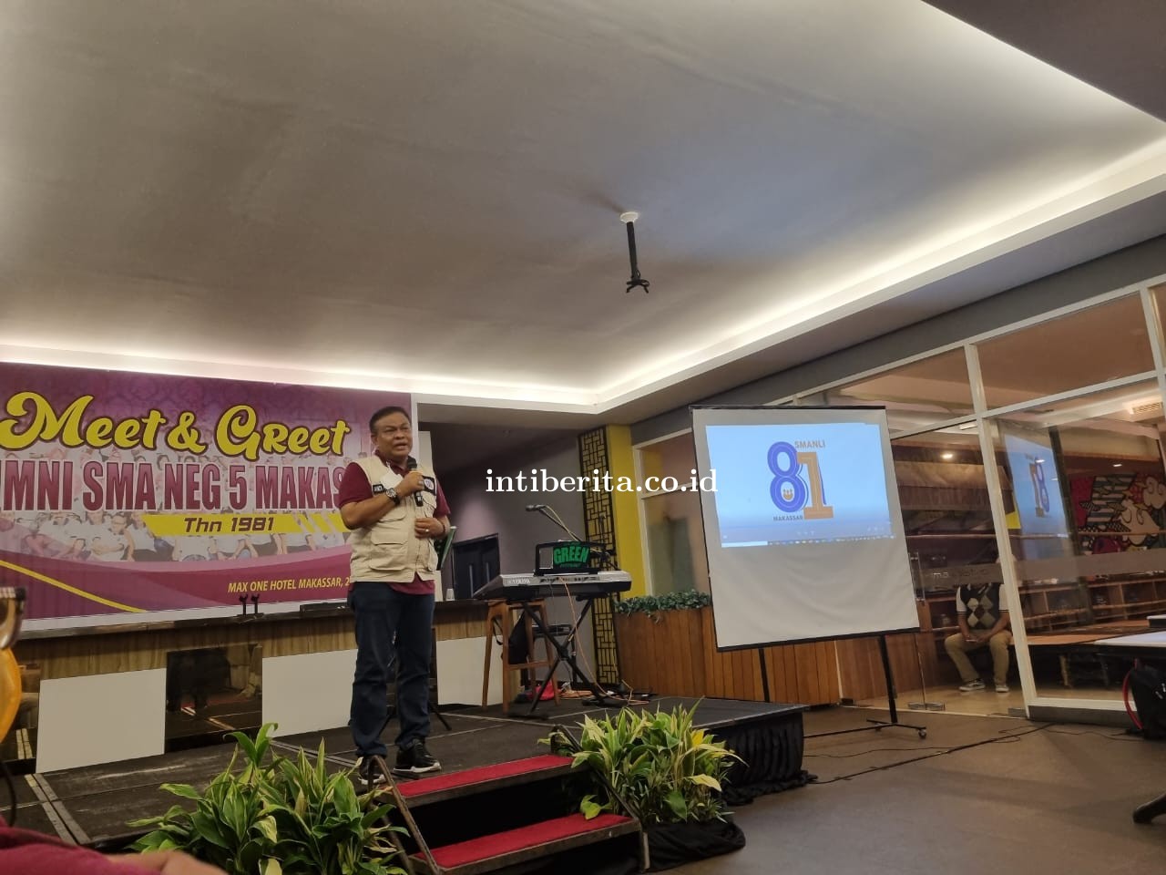 Ratusan Alumni Angkatan 81 SMA V Makassar Rajut Sulaturrahim di Maxone