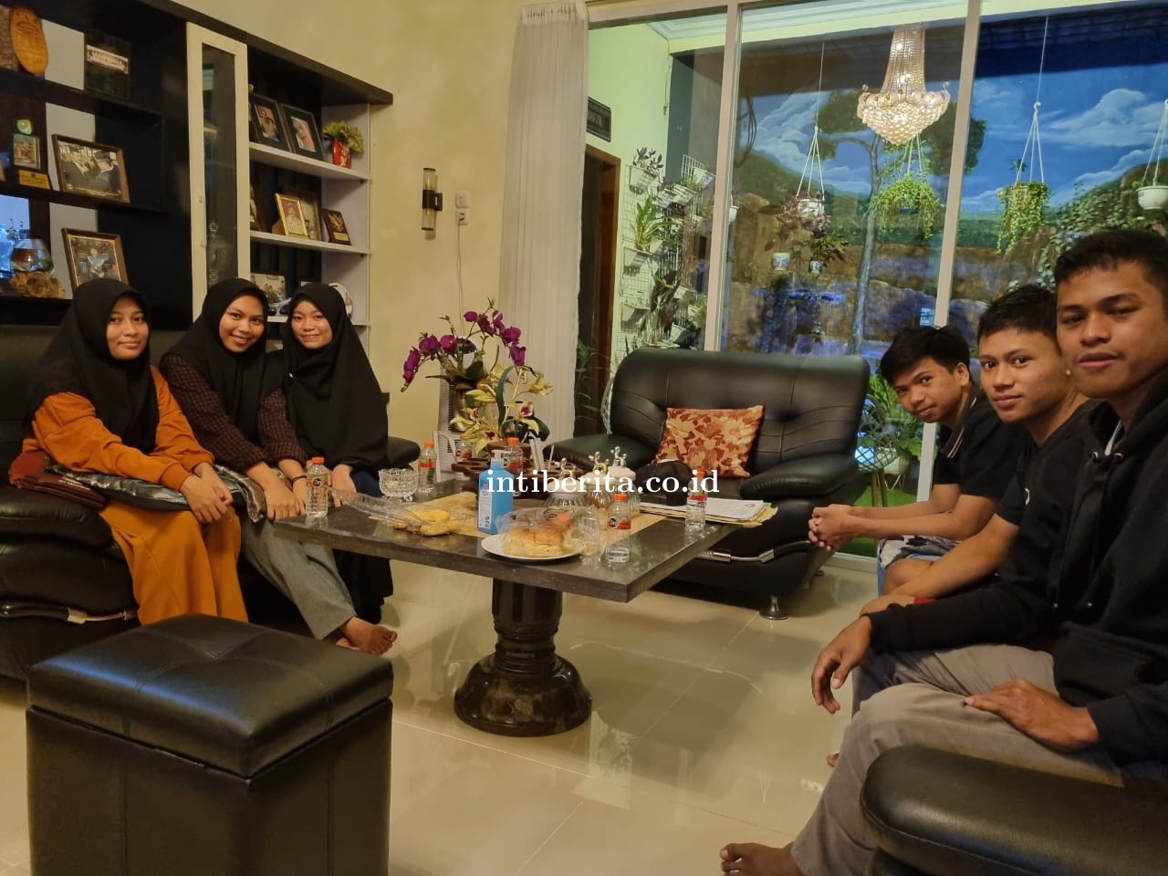 Setahun Ambarala Foundation Membina Mahasiswa Asal Sinjai Untuk Kuliah Gratis