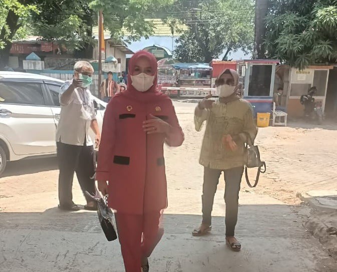 Warga Anggrek Tombolo Beri Apresiasi Atas Kepedulian Anggota Dewan Andi Hikmawati Idjo