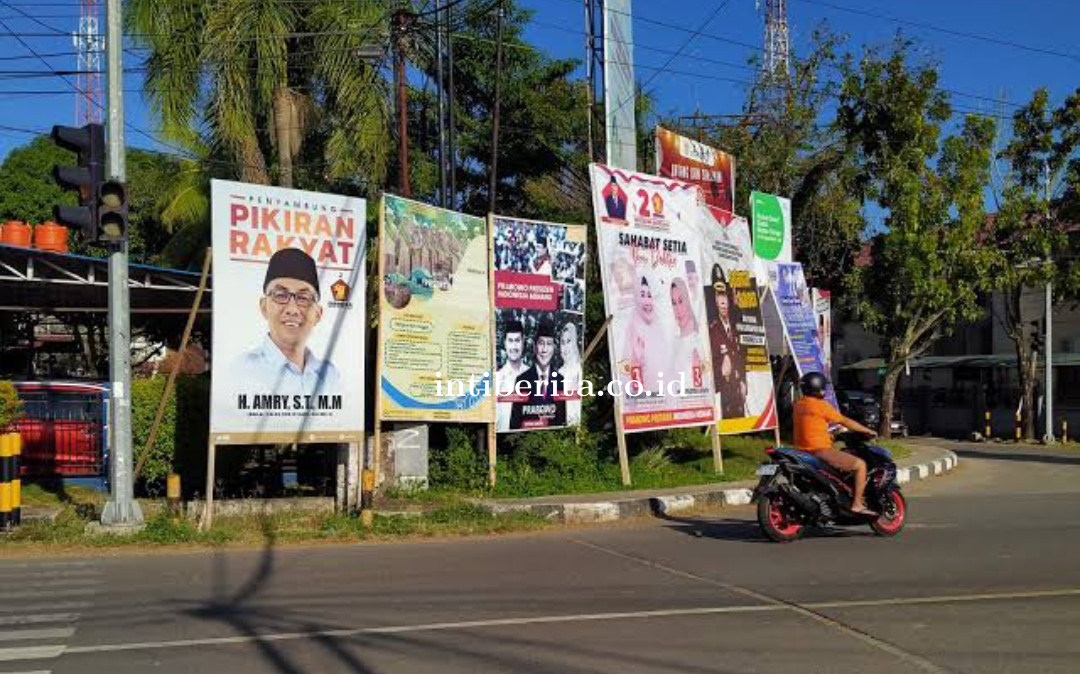Satpol PP Tertibkan Alat Peraga, PJ Bupati Sinjai Dinilai Berlebihan